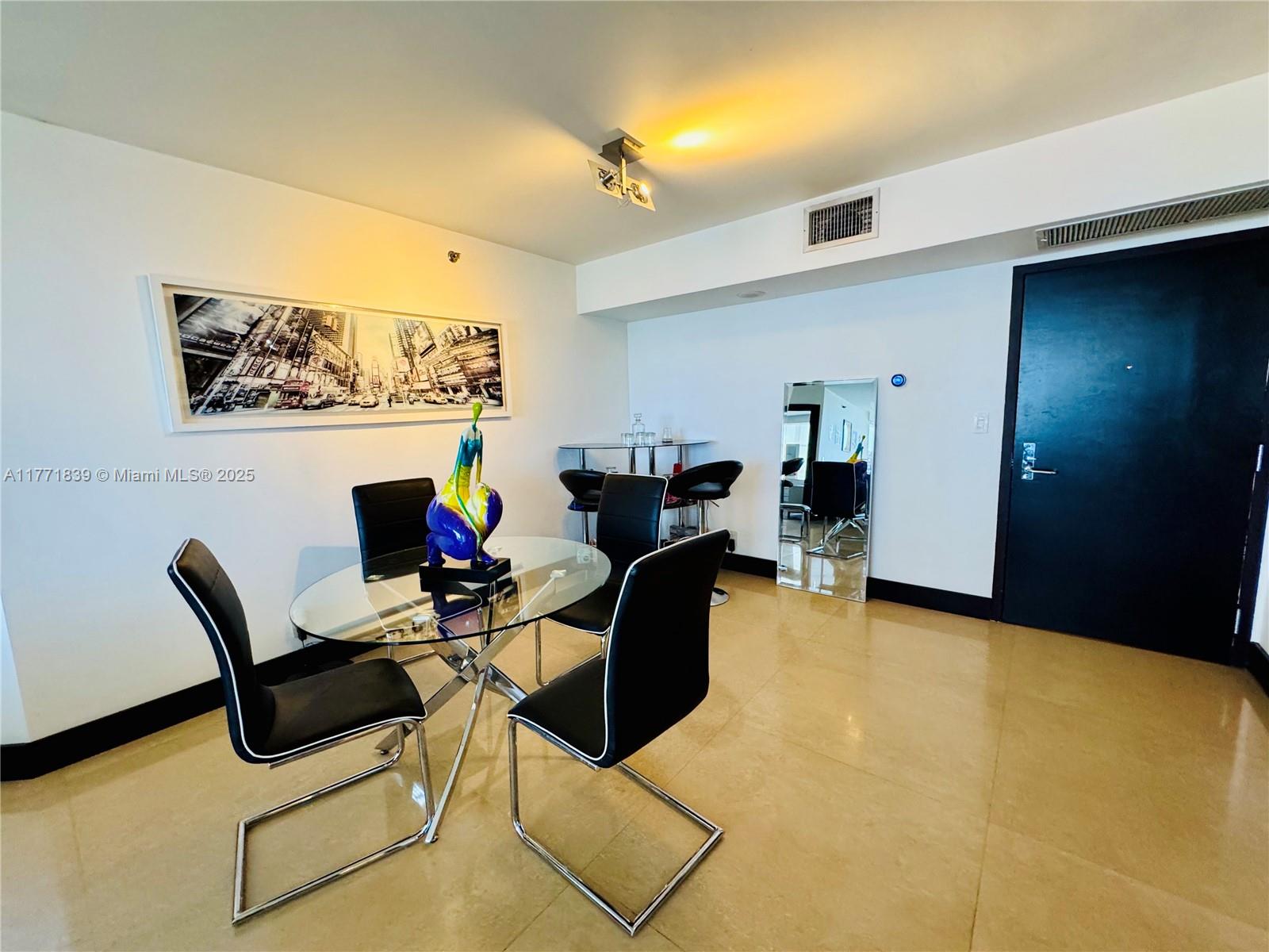 3600 Mystic Pointe Dr 1210 Property Photo 9