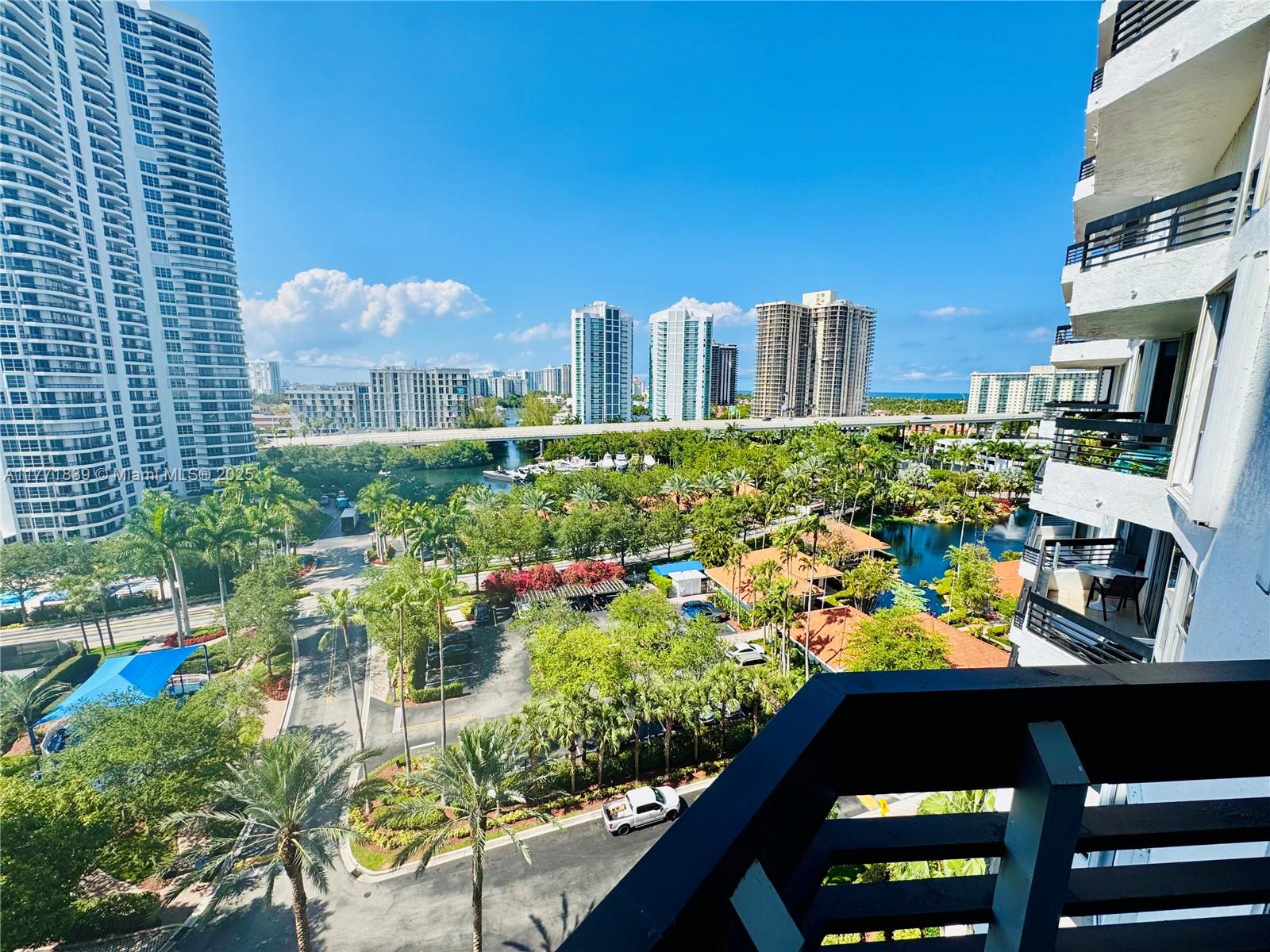 3600 Mystic Pointe Dr 1210 Property Photo 15