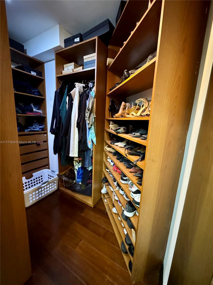 3600 Mystic Pointe Dr 1210 Property Photo 27