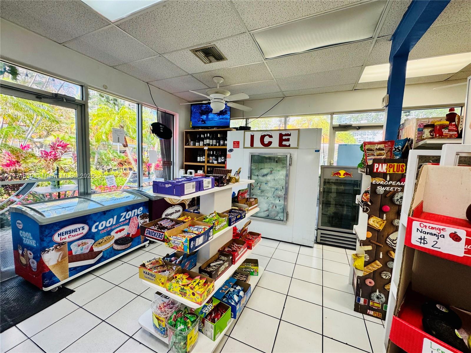 3600 Mystic Pointe Dr 1210 Property Photo 46