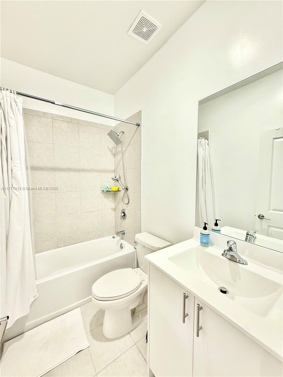 23424 Sw 127th Pl . Property Photo 23