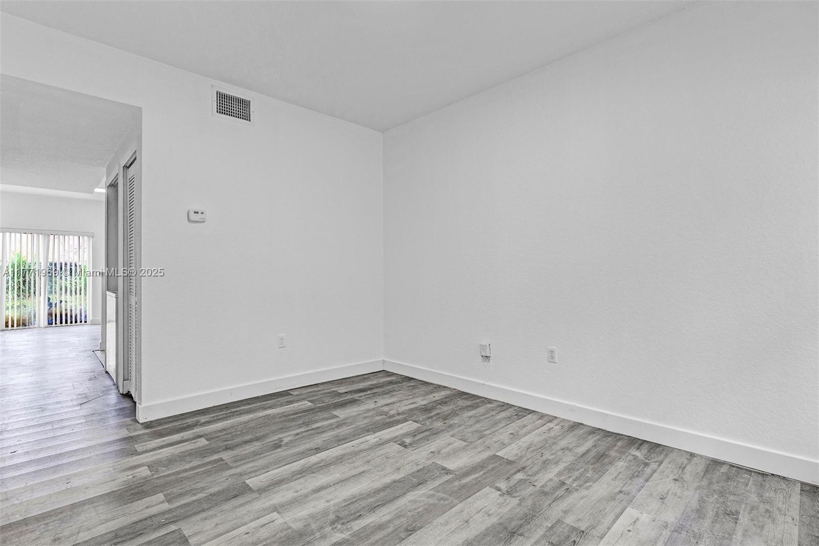 948 Sw 6th Ave Property Photo 30