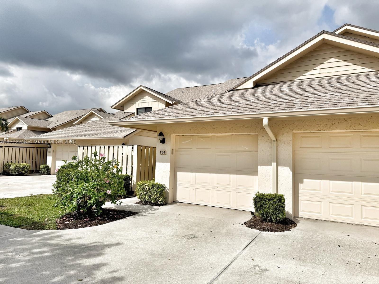 16997 Waterbend Dr 134 Property Photo