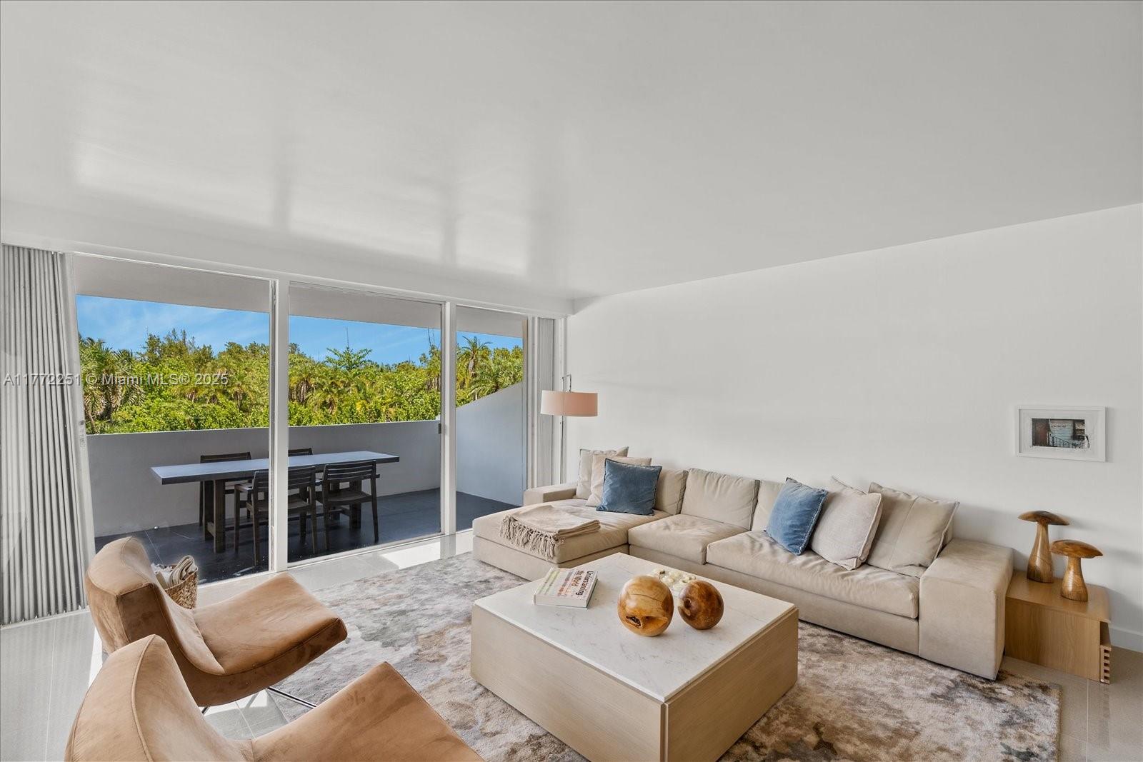 155 Ocean Lane Dr 208 Property Photo 1