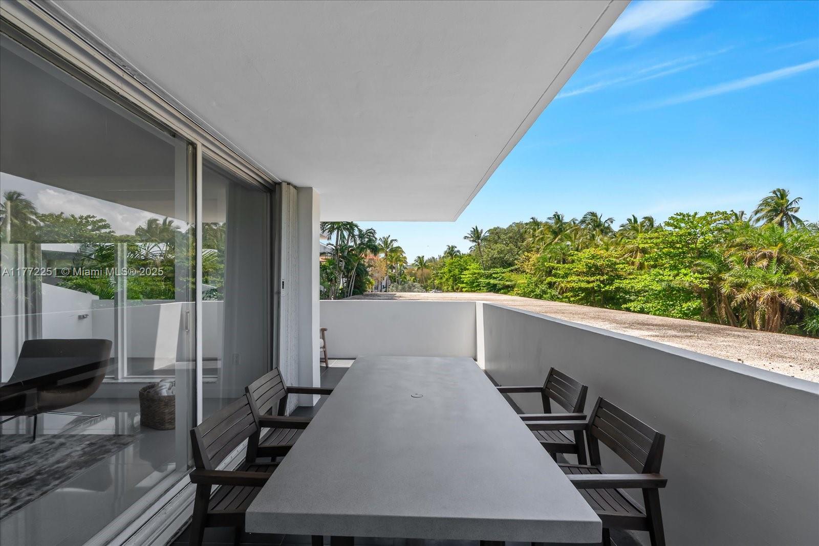 155 Ocean Lane Dr 208 Property Photo 22