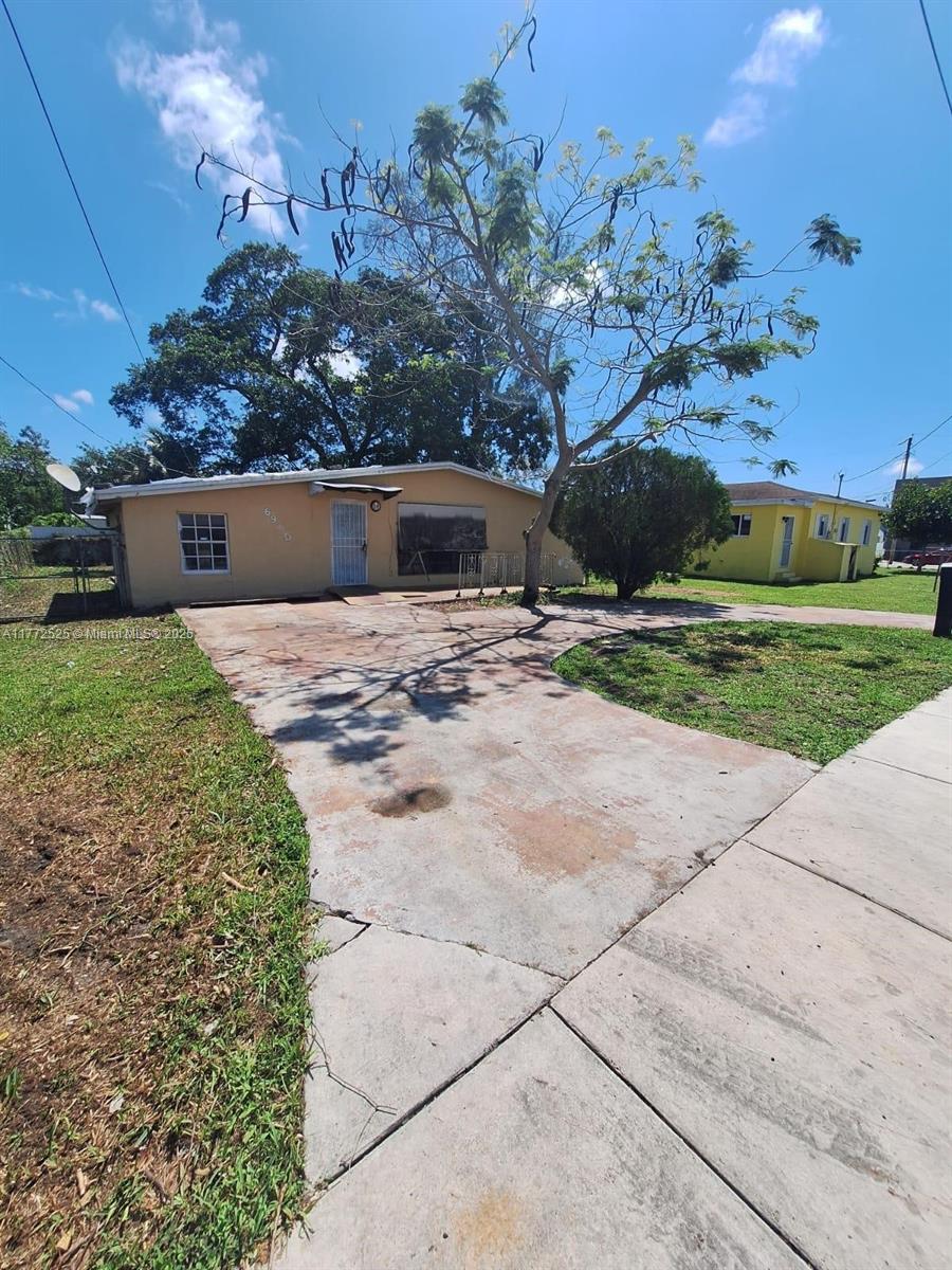 6965 Nw 21st Ct Property Photo