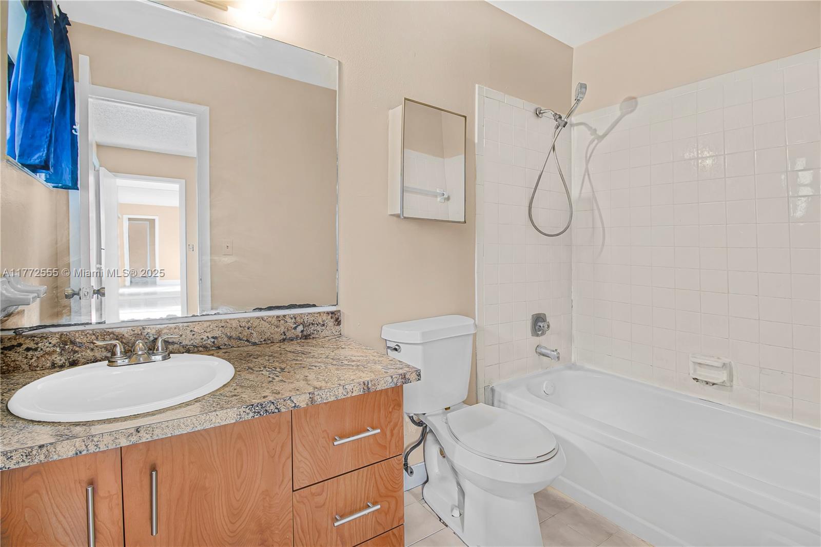 1630 Sandpiper Blvd - Property Photo 9