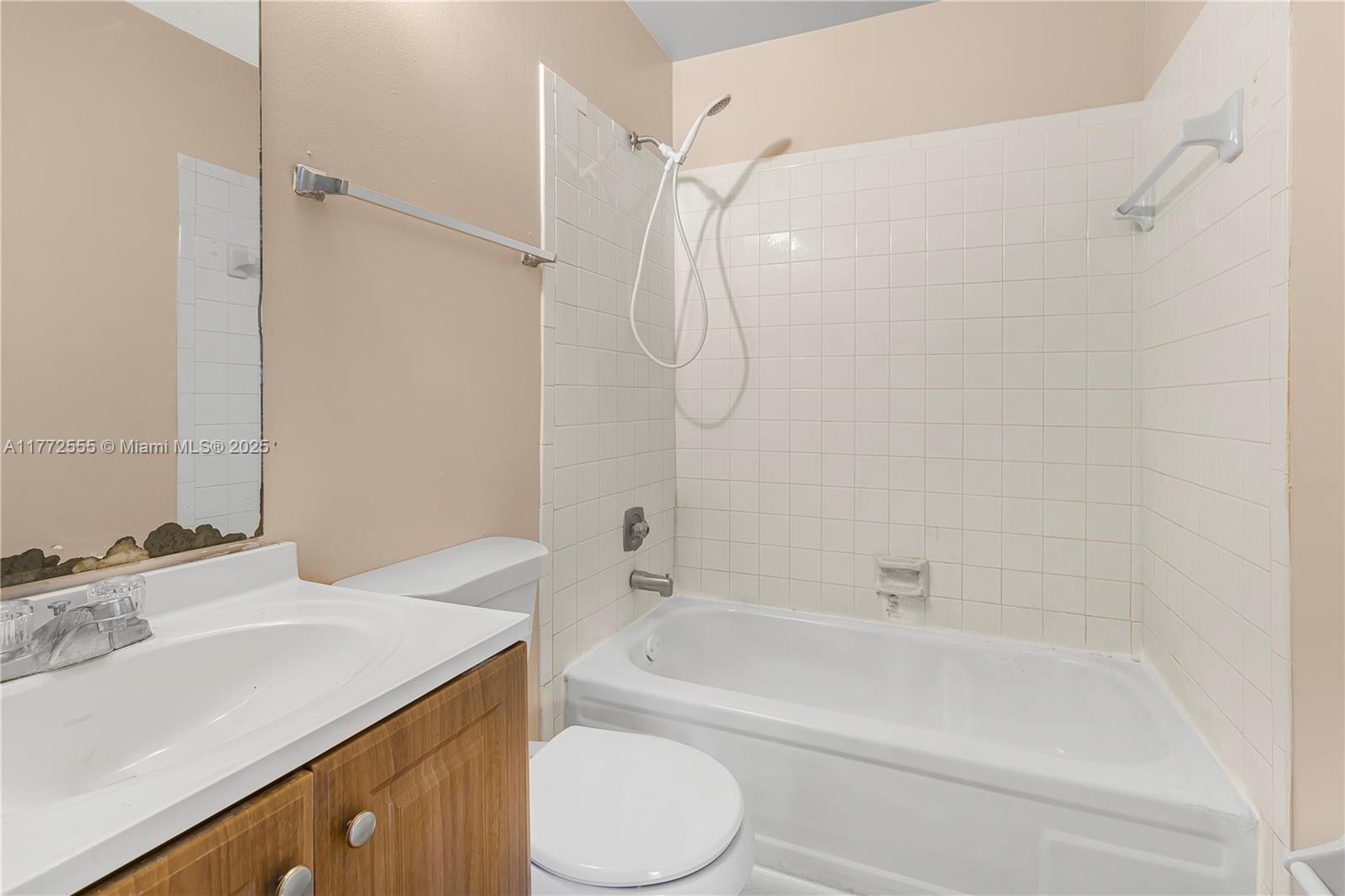 1630 Sandpiper Blvd - Property Photo 11