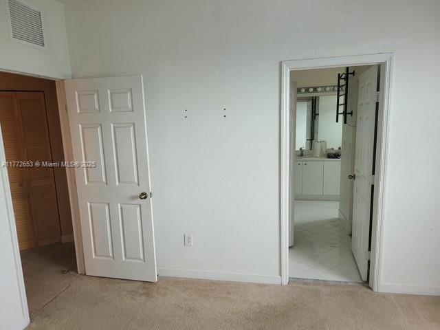 1057 Ne 42nd Ave Property Photo 5