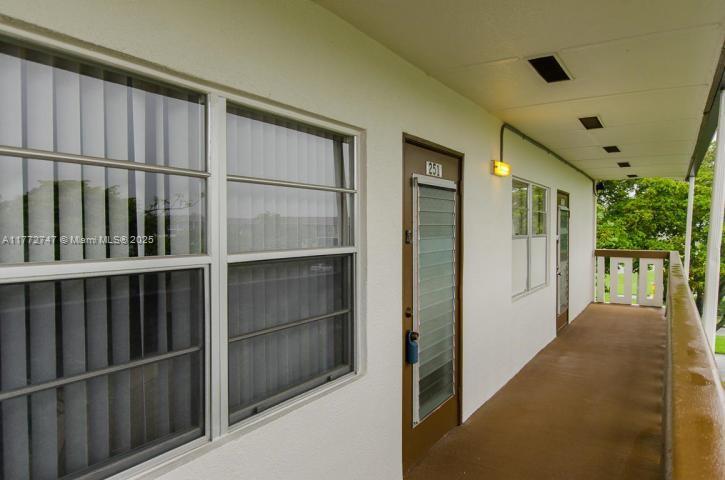 251 Mansfield F 251F Property Photo 1
