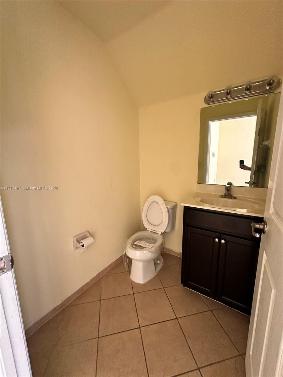 3212 Se 4th Ct 3212 Property Photo 8