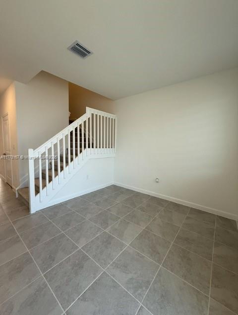 687 Se 14th St 687 Property Photo 4