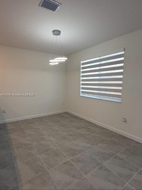 687 Se 14th St 687 Property Photo 13