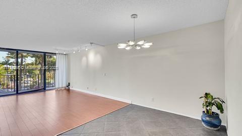 200 Leslie Dr 329 Property Photo 8