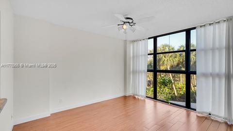 200 Leslie Dr 329 Property Photo 13