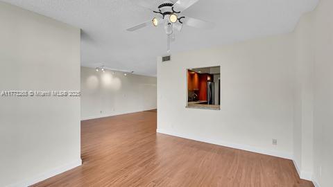 200 Leslie Dr 329 Property Photo 15