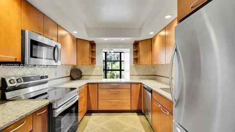 200 Leslie Dr 329 Property Photo 17