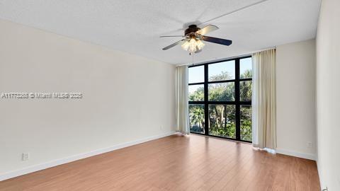 200 Leslie Dr 329 Property Photo 21