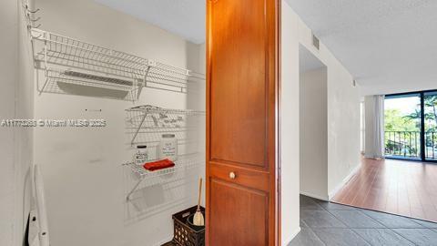 200 Leslie Dr 329 Property Photo 28