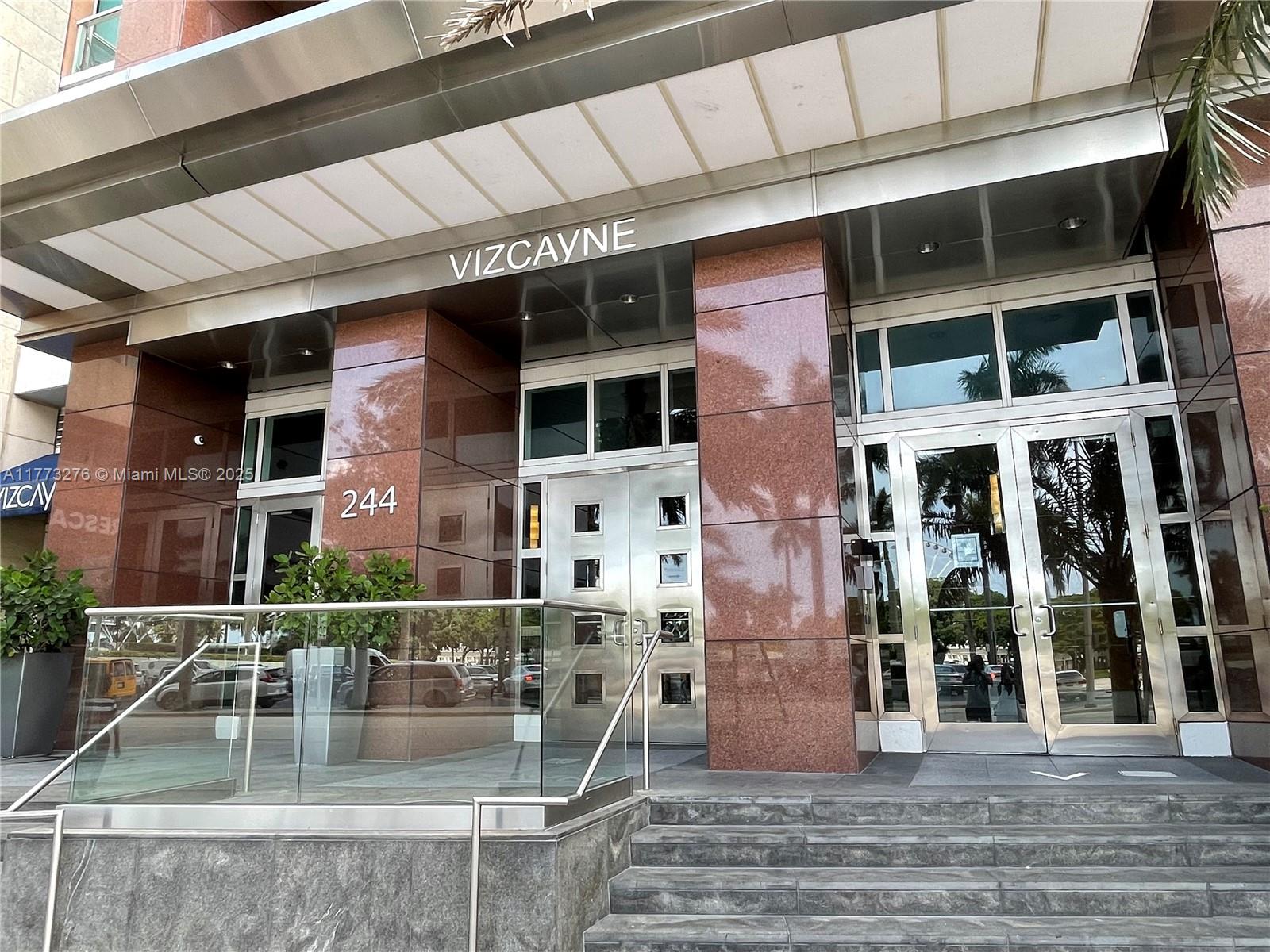 244 Biscayne Blvd 3505 Property Photo 3