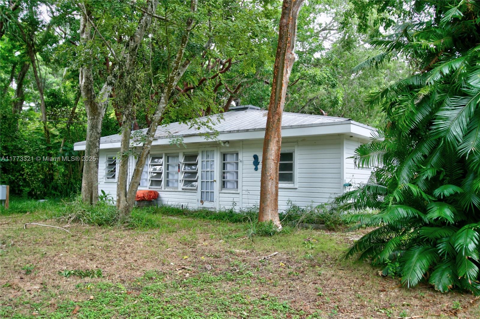 101720 Overseas Hwy Property Photo 5