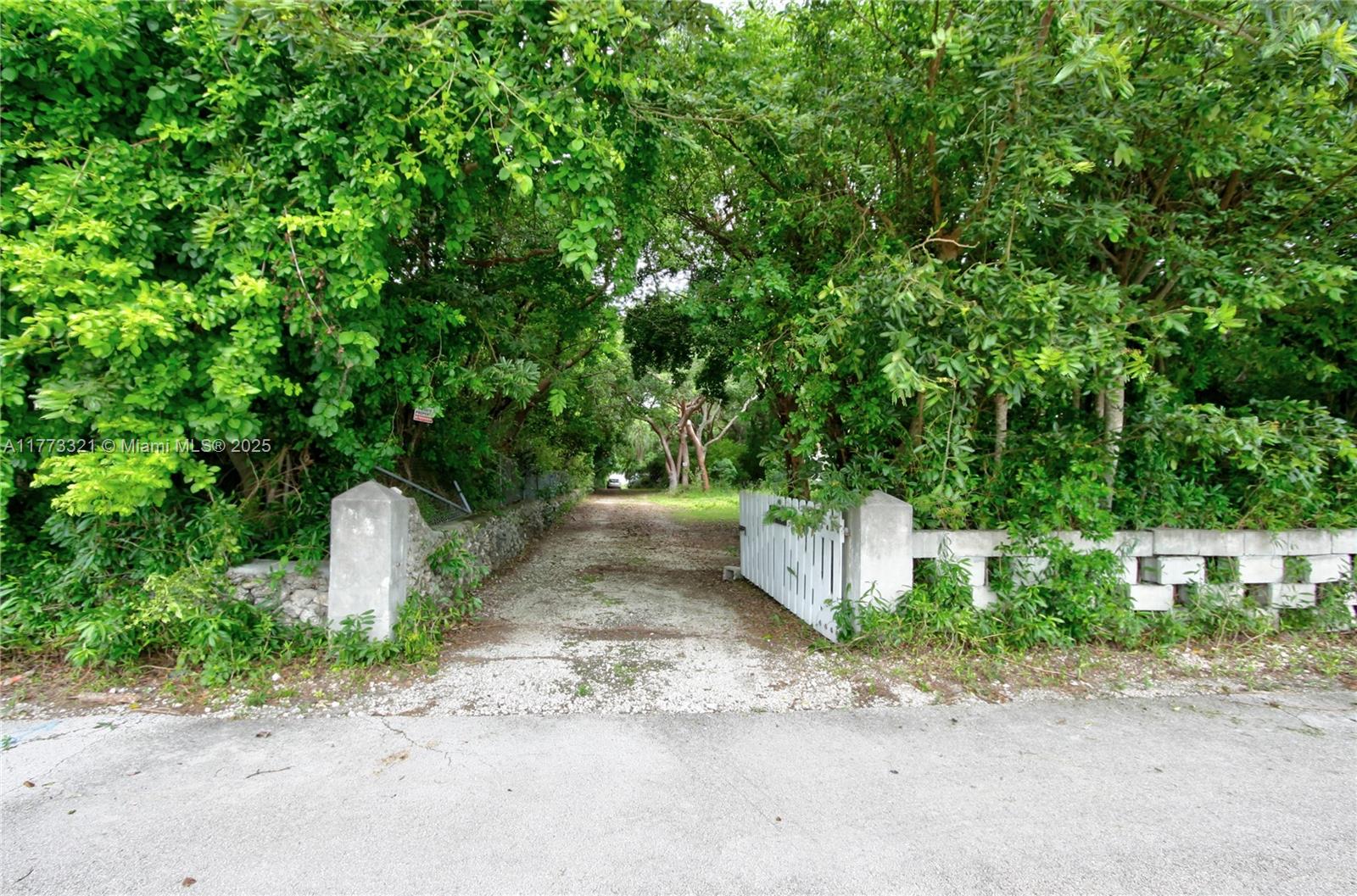 101720 Overseas Hwy Property Photo 27