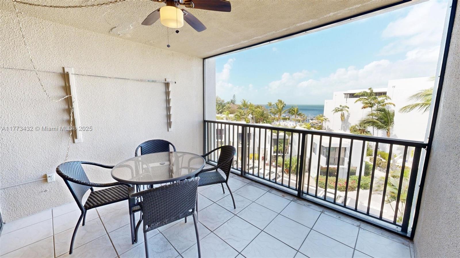 104350 Overseas Highway A-402 Property Photo 4
