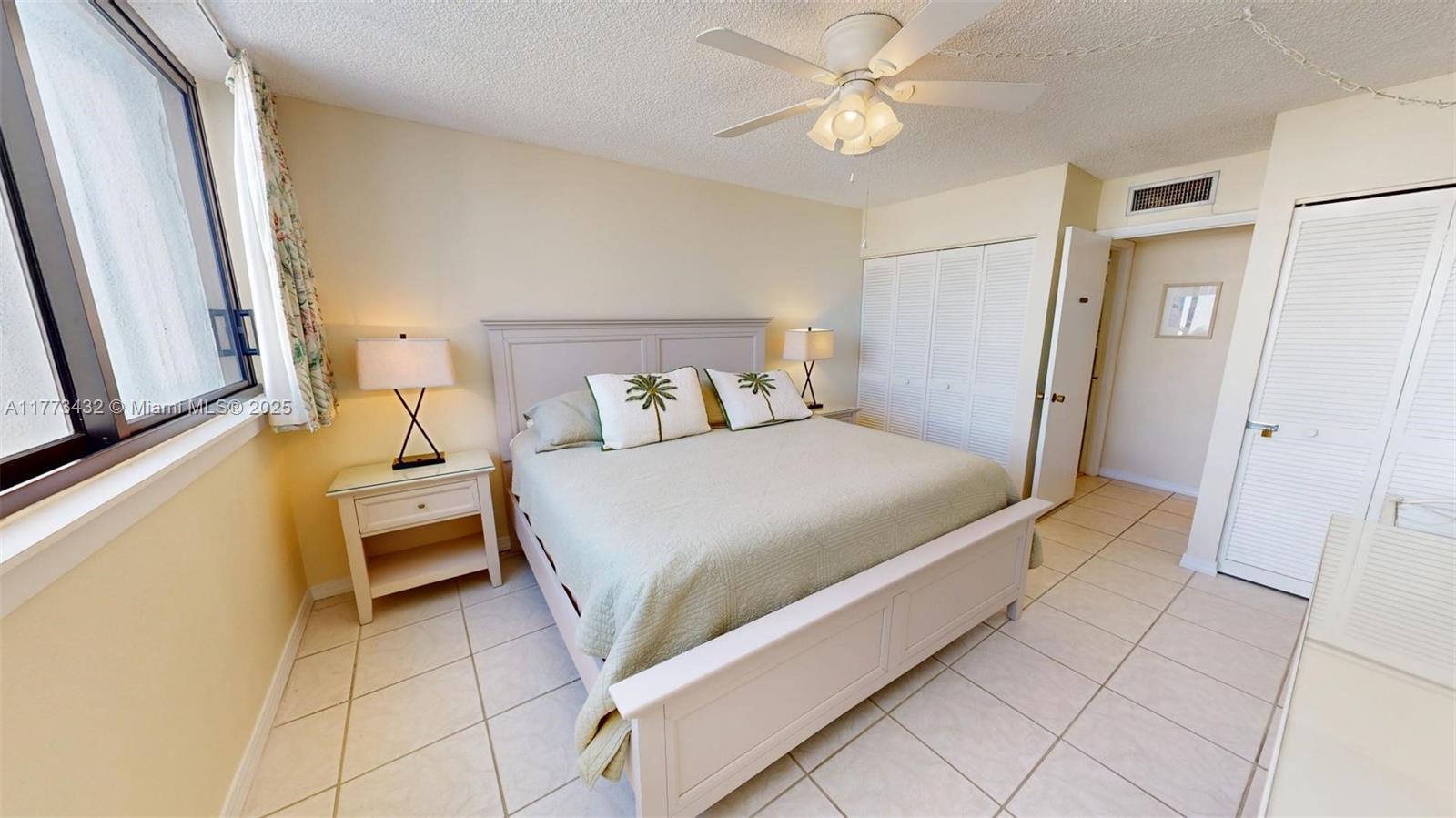 104350 Overseas Highway A-402 Property Photo 18
