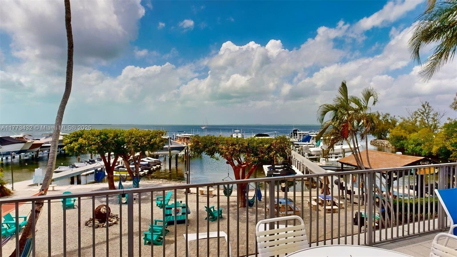 104350 Overseas Highway A-402 Property Photo 24