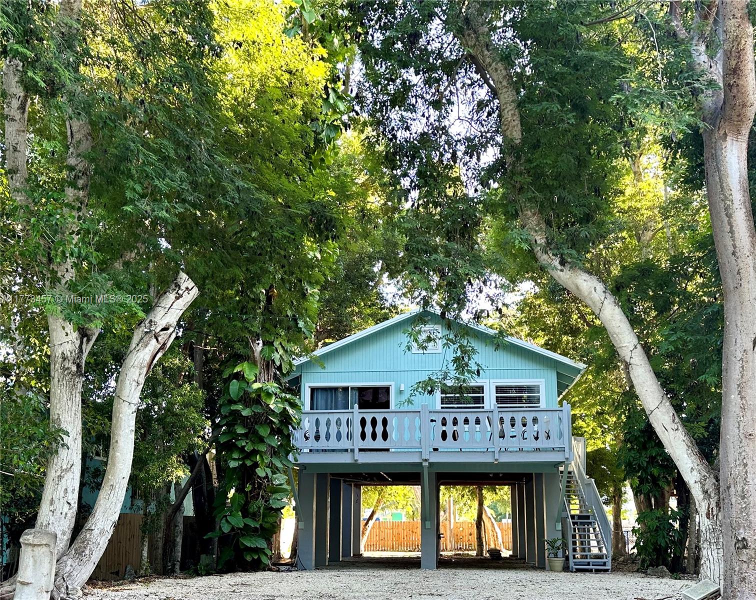 130 Gumbo Limbo Dr Property Photo 1