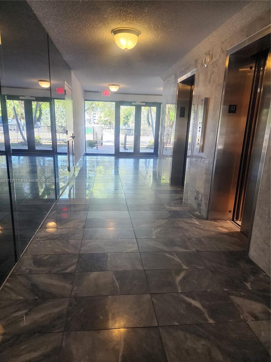 12500 Ne 15th Ave 112 Property Photo 5