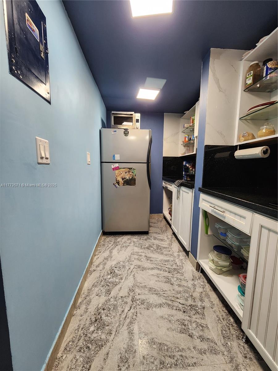 12500 Ne 15th Ave 112 Property Photo 8