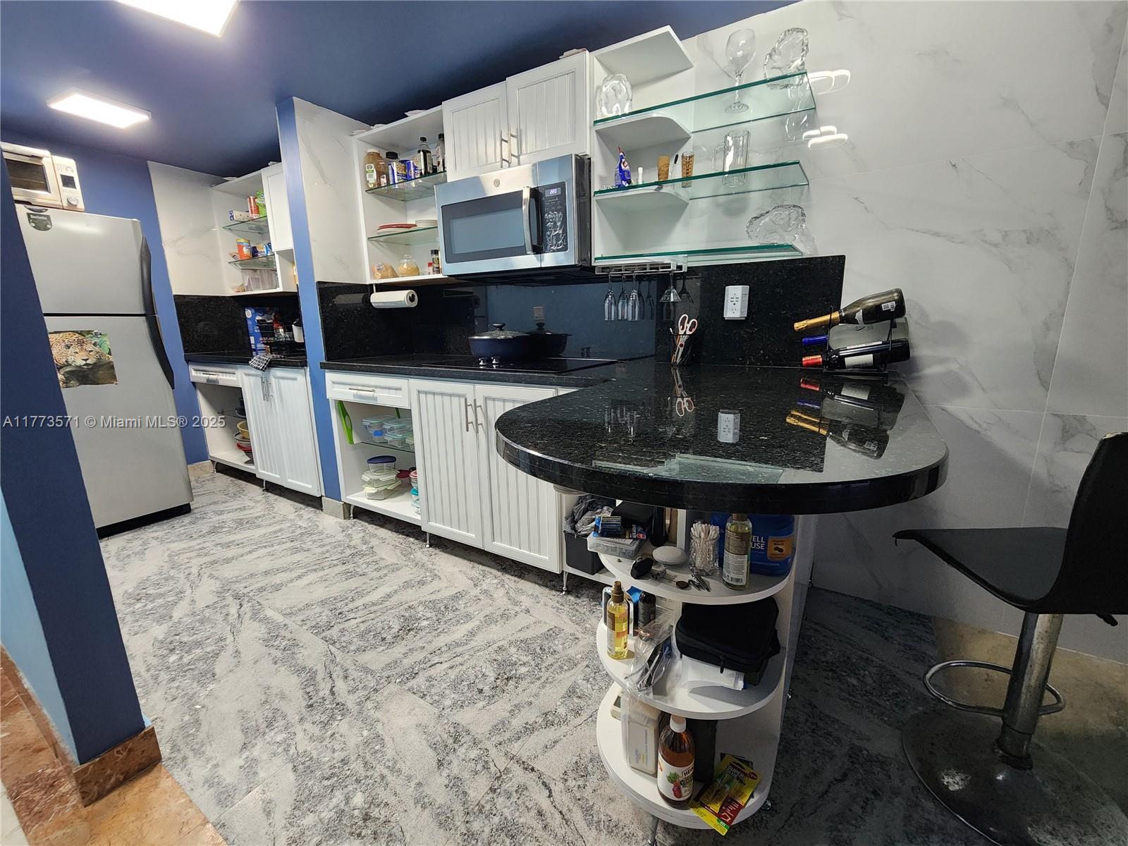 12500 Ne 15th Ave 112 Property Photo 9