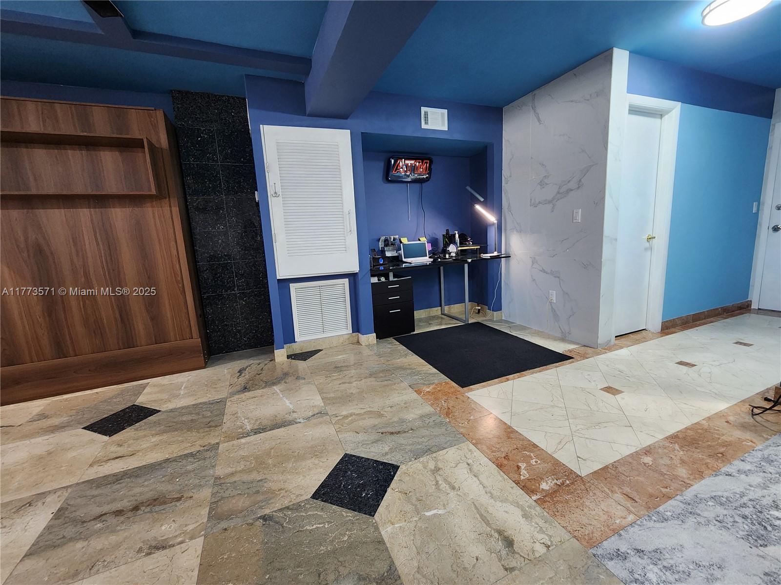 12500 Ne 15th Ave 112 Property Photo 12