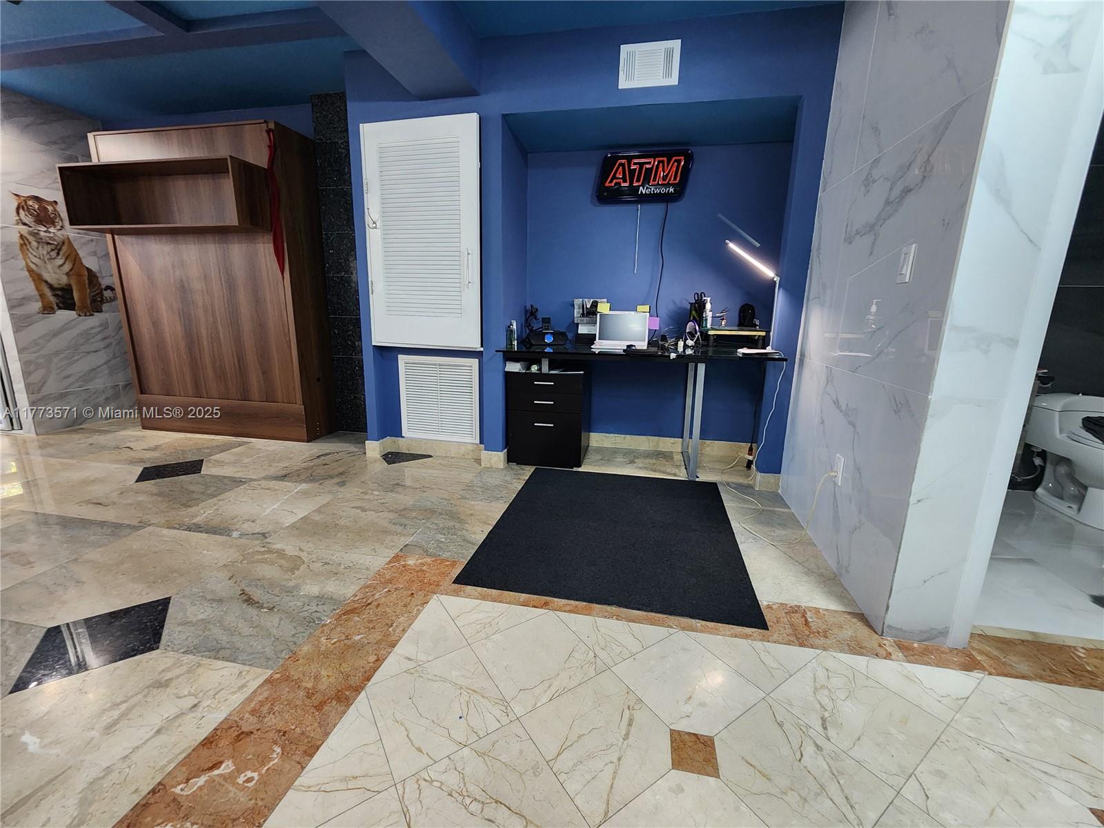 12500 Ne 15th Ave 112 Property Photo 16