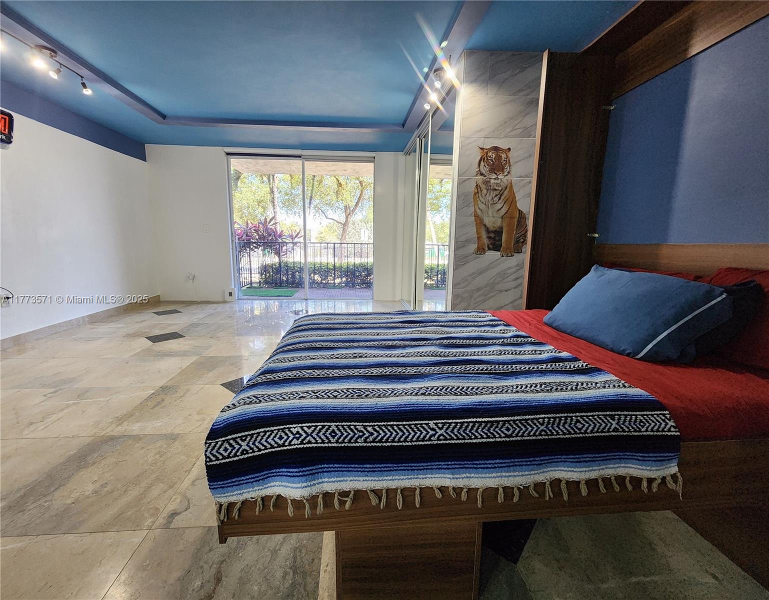 12500 Ne 15th Ave 112 Property Photo 21