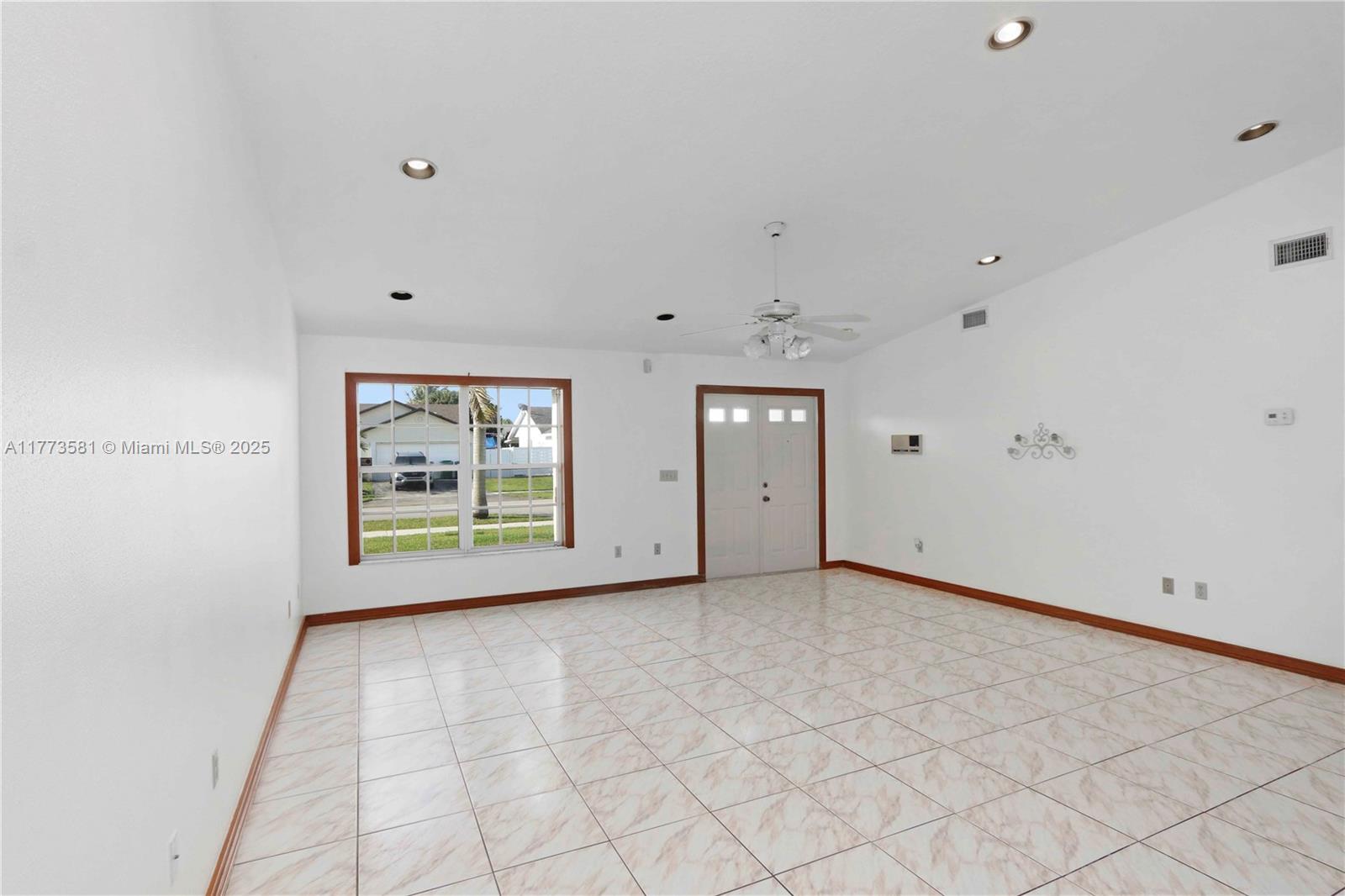 13723 Sw 282nd Ter Property Photo 5