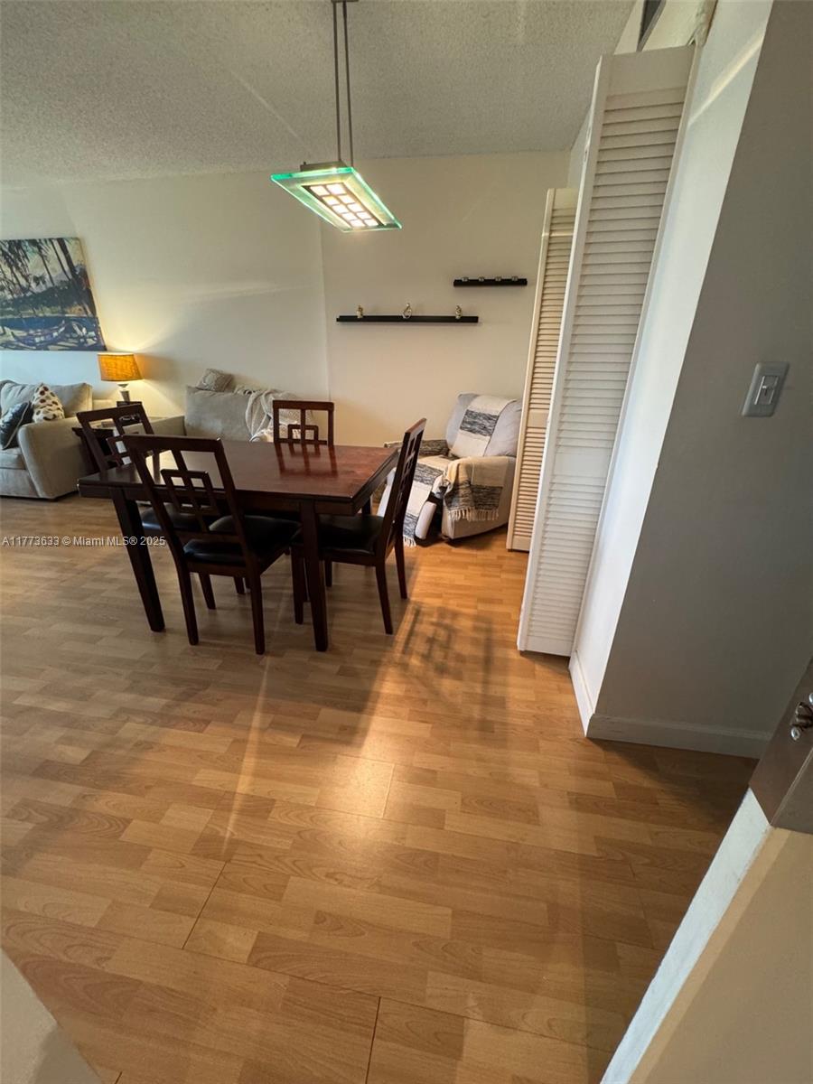 4330 Hillcrest Dr 304 Property Photo 12