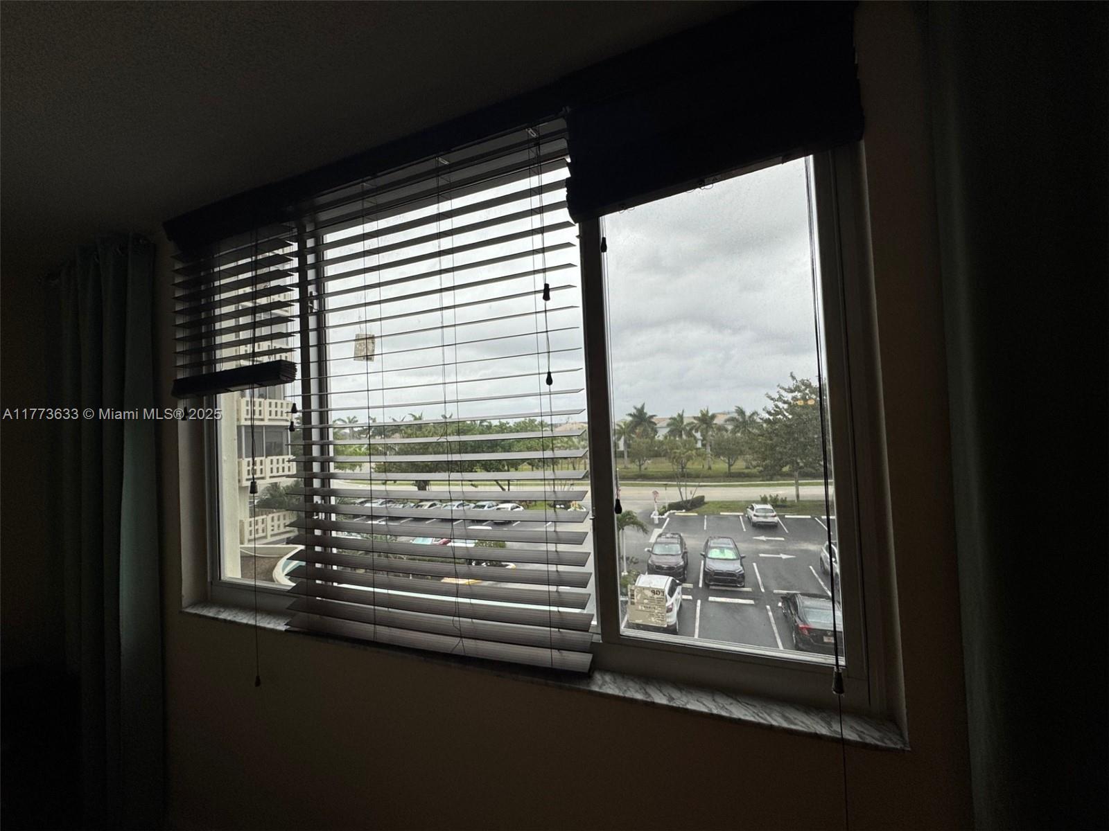 4330 Hillcrest Dr 304 Property Photo 23