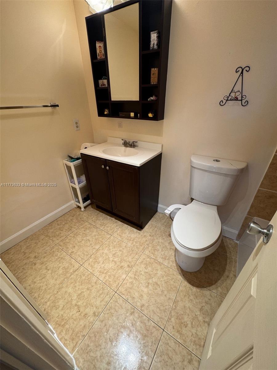 4330 Hillcrest Dr 304 Property Photo 30