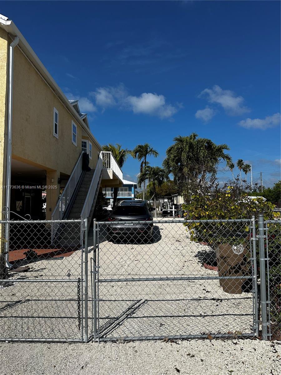 407 Bahia Honda Rd Property Photo 2