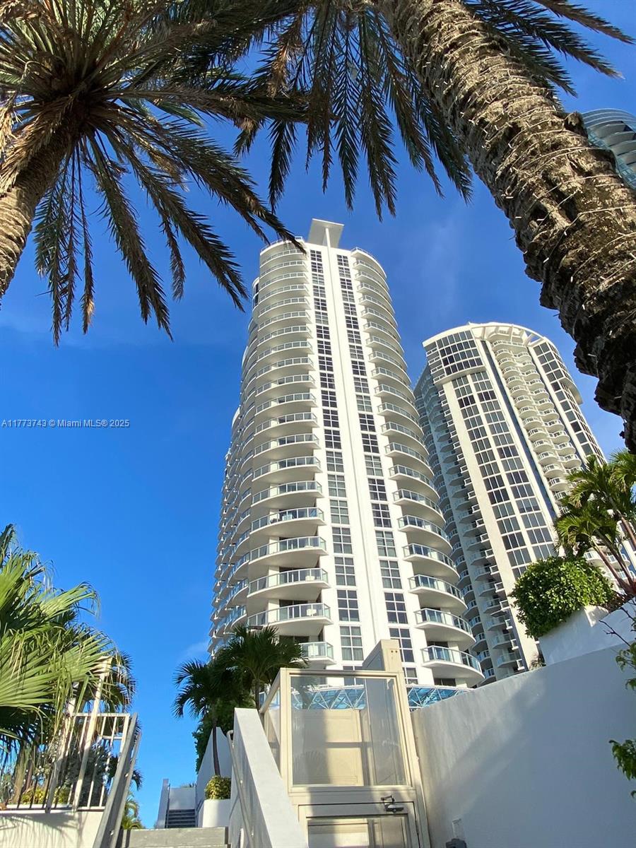 18683 Collins Ave 2103 Property Photo 2