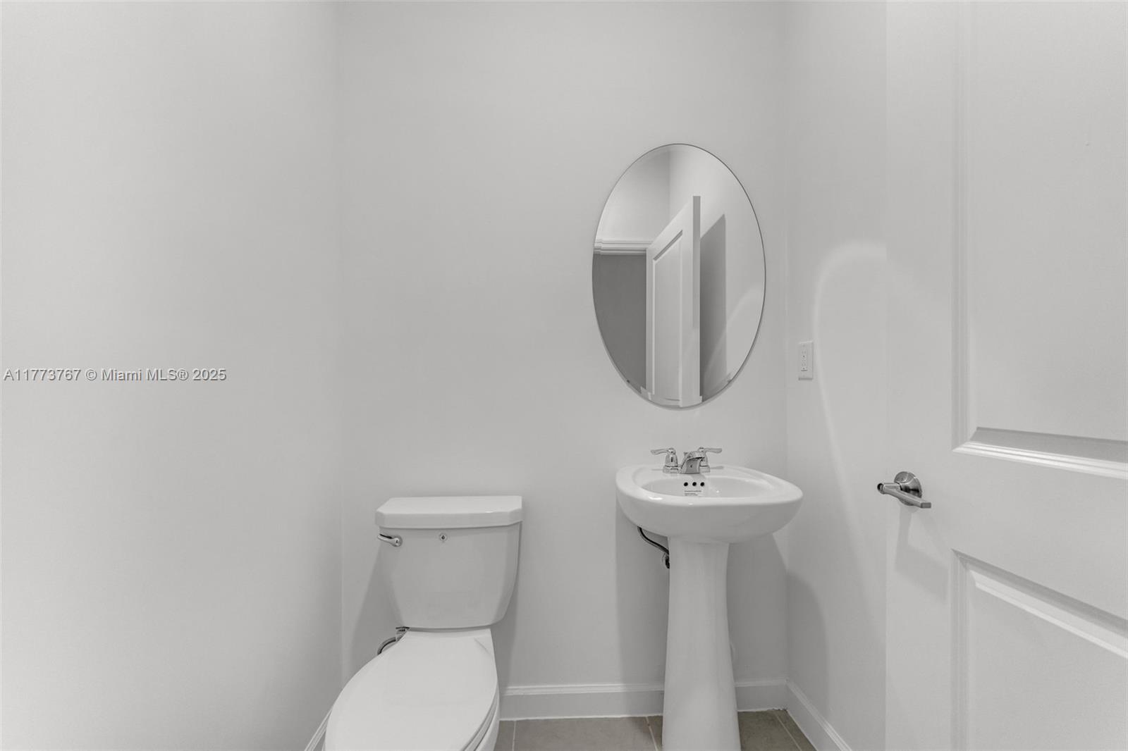 2700 Se 23 Ave Property Photo 16