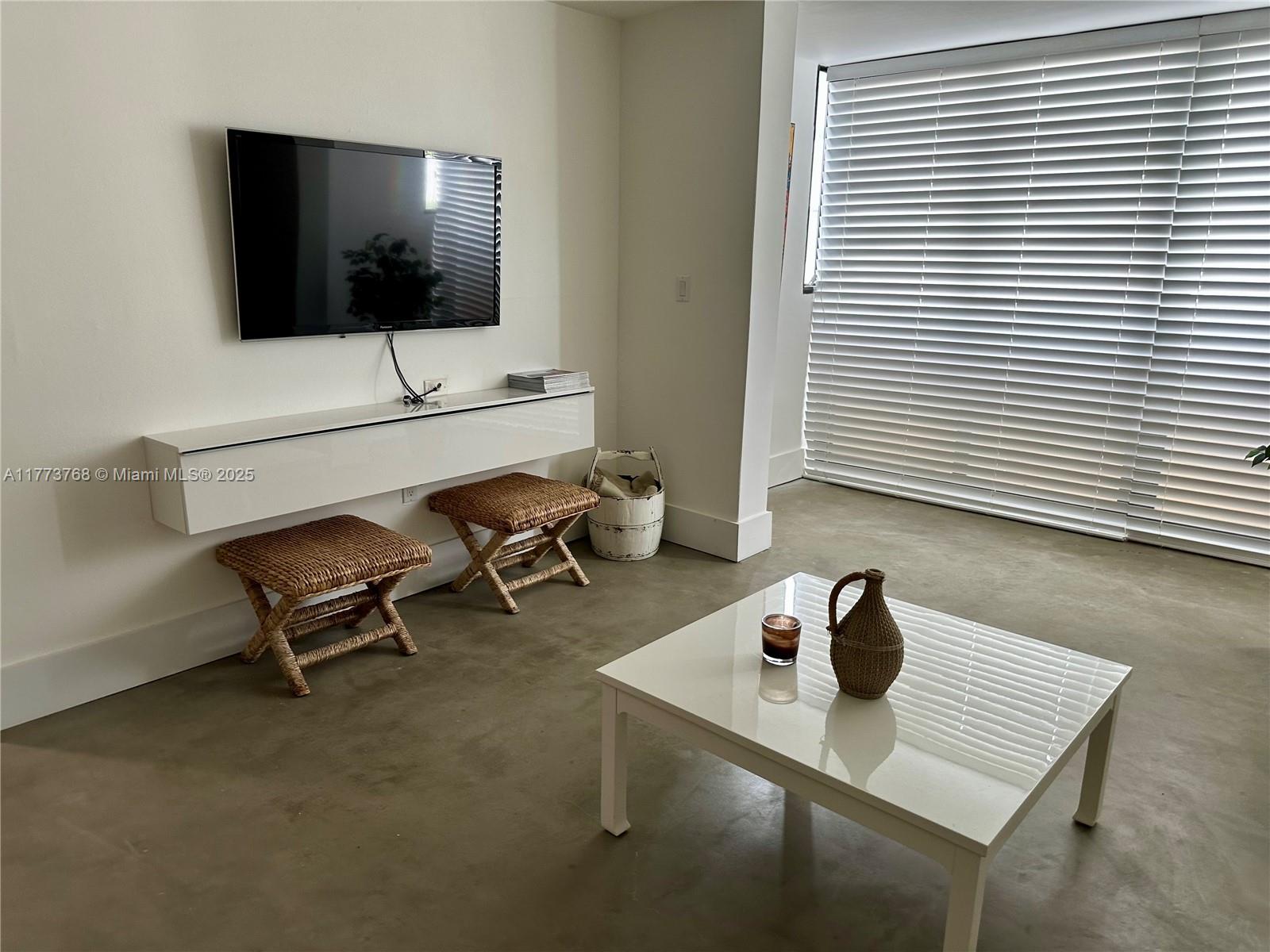 250 Galen Dr 25 Property Photo 5