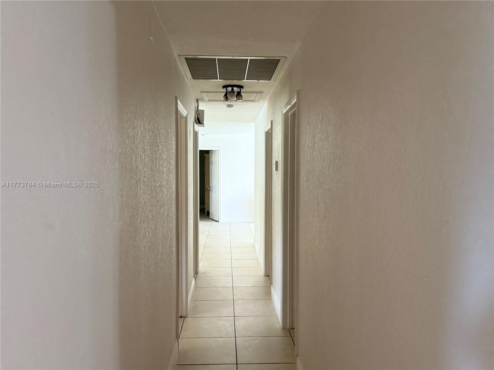1911 Nw 10th Ter 0 Property Photo 32