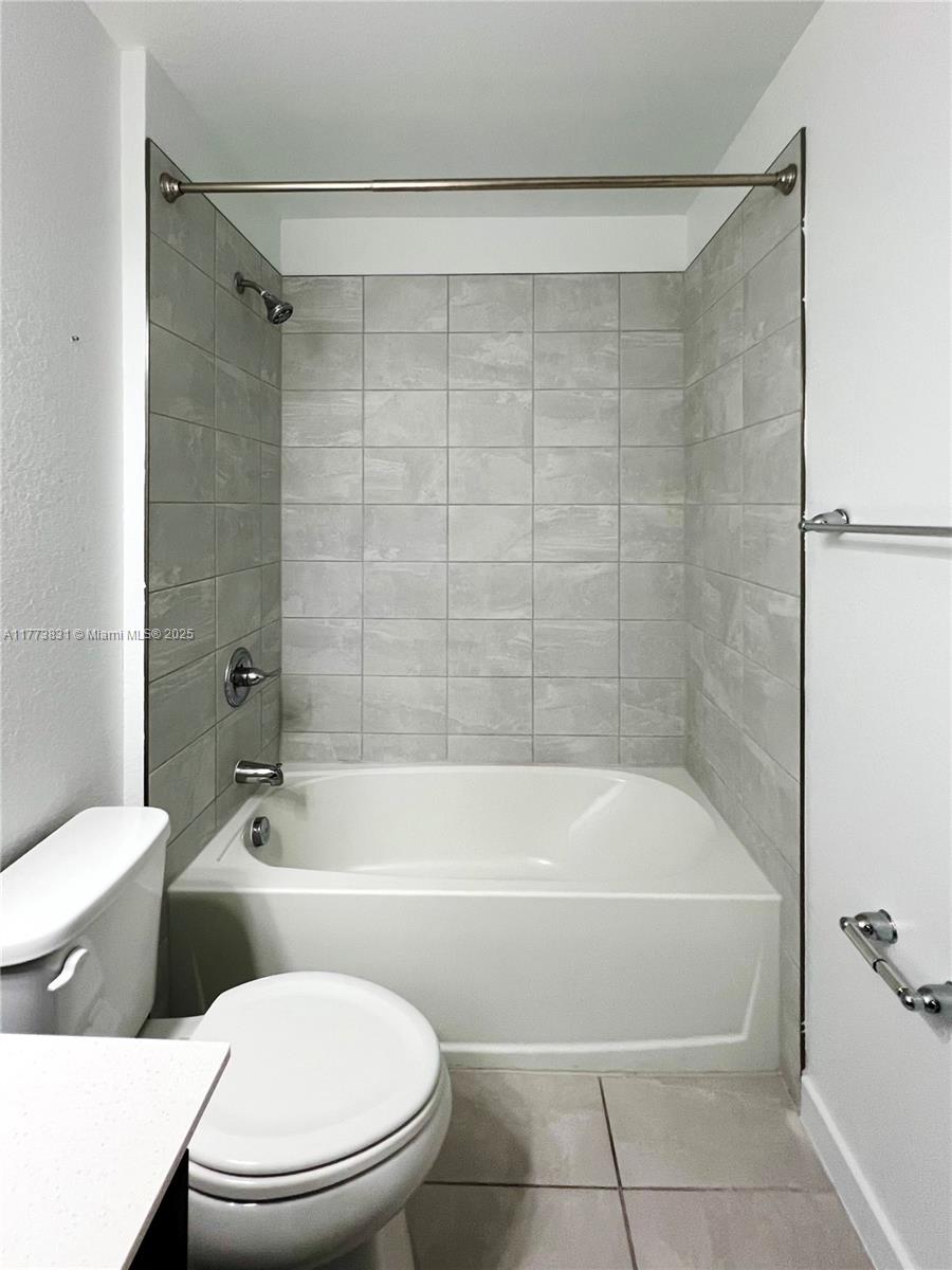 1065 Nw 4th Ter Property Photo 10