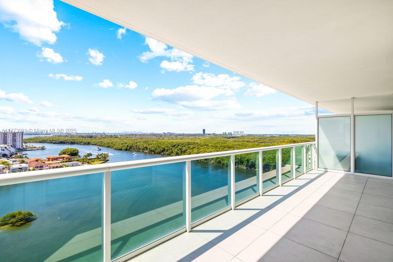 400 Sunny Isles Condo West Real Estate Listings Main Image