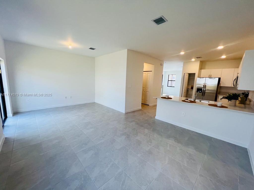 11929 Sw 247th Ter 11929 Property Photo 2