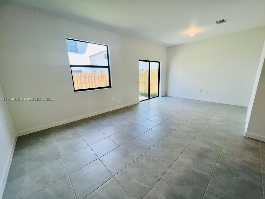 11929 Sw 247th Ter 11929 Property Photo 7