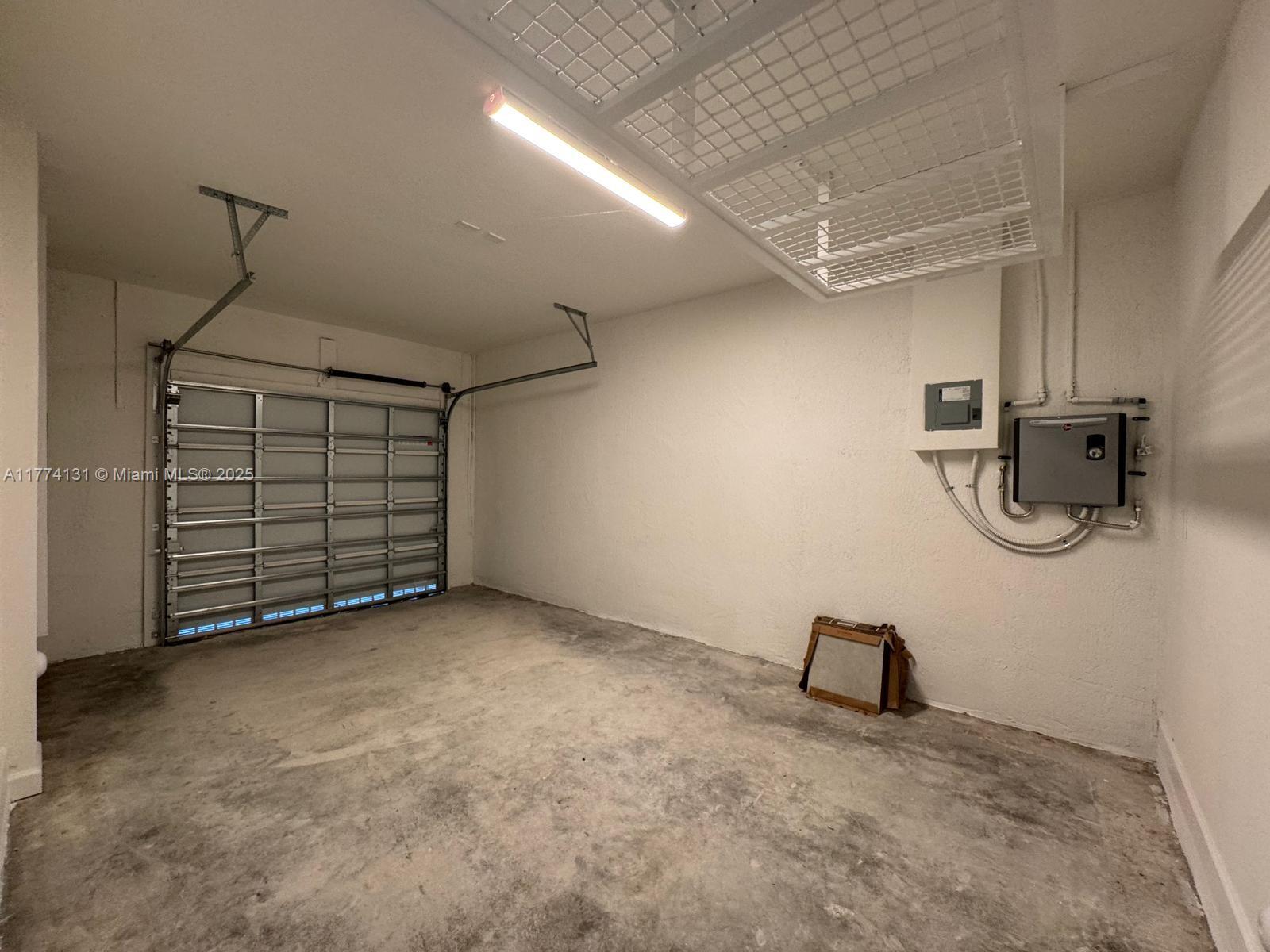 635 Se 13th St Cir . Property Photo 16